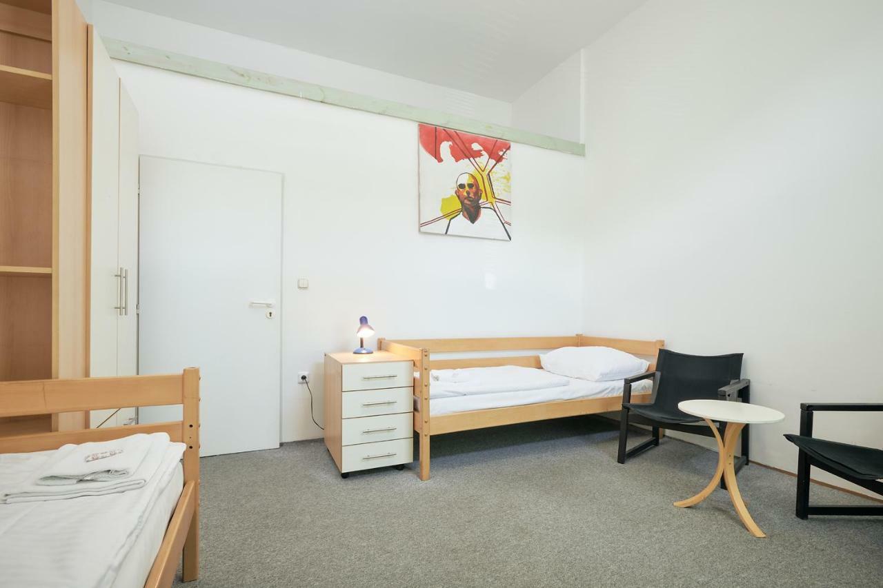 Hostel Mikolase Alse Praha Eksteriør bilde